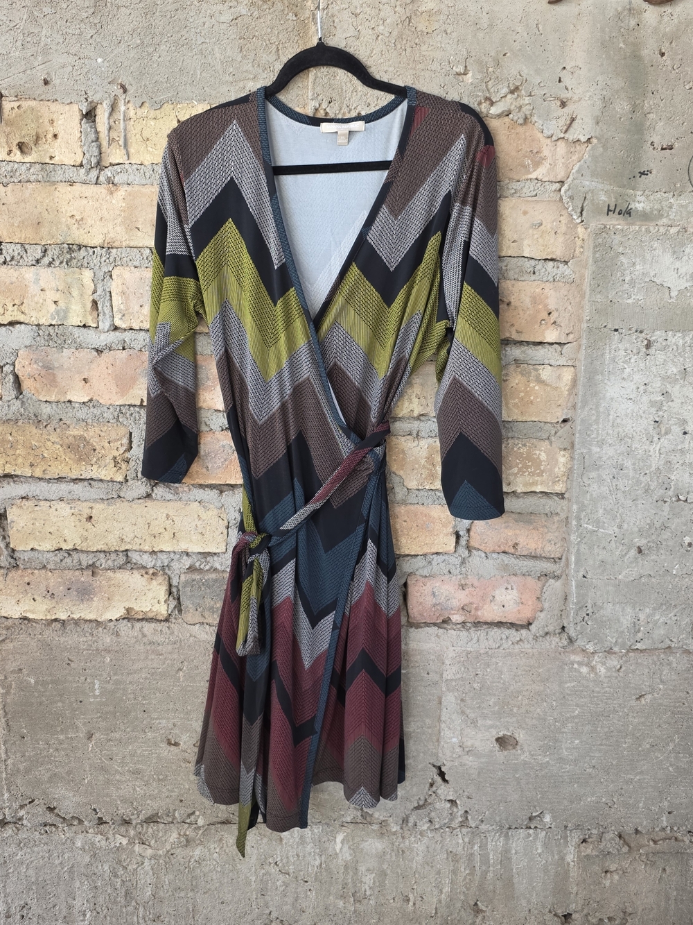Banana Republic Chevron ZigZag Jersey Wrap Dress - XL